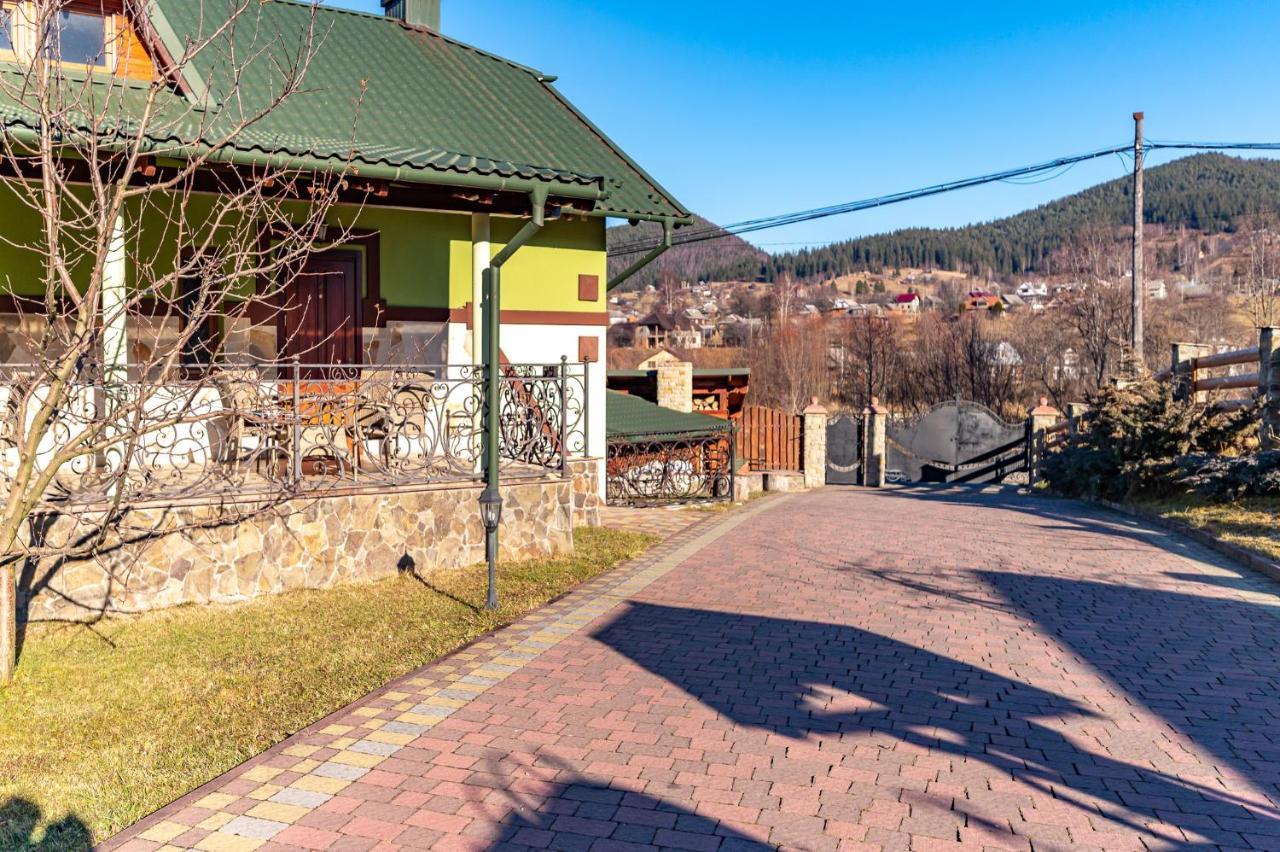 Emerald House Mykulychyn Exterior foto
