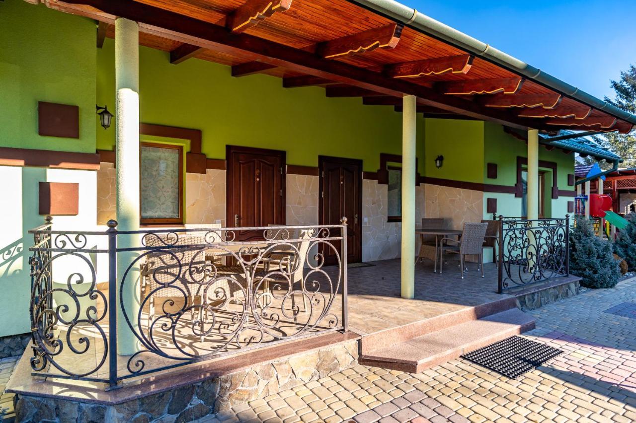 Emerald House Mykulychyn Exterior foto